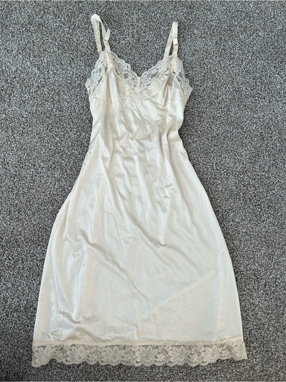 VTG Lorraine White/Cream Satin and Lace Slip Dress Nightgown Lingerie